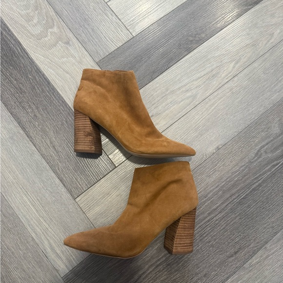 Steve Madden Shoes - Steve Madden Brown Ankle Booties